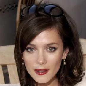 Anna Friel