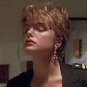 Erika Eleniak