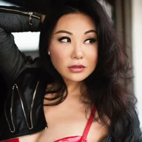 Esther Hwang