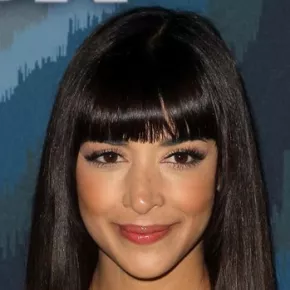 Hannah Simone