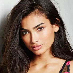 Kelly Gale