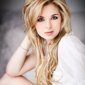 Kirsten Prout