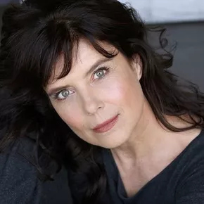 Torri Higginson