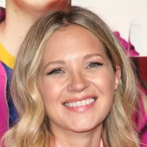 Vanessa Ray