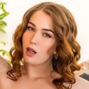 Evelyn Claire