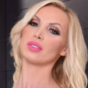Nikki Benz