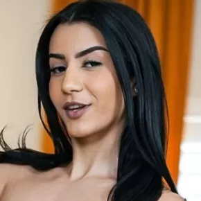 Roxie Sinner