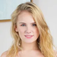Natalie Knight