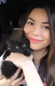 Miranda Cosgrove